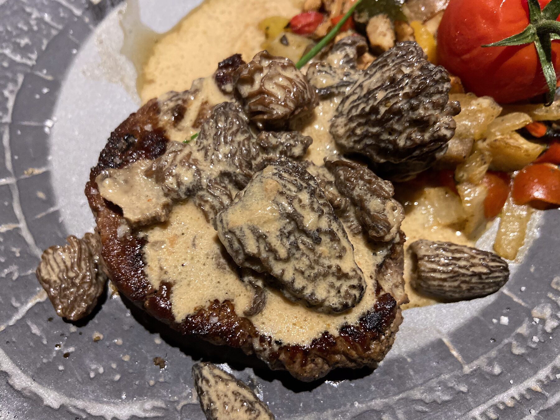 Private-chef dish: fillet with morel cream sauce